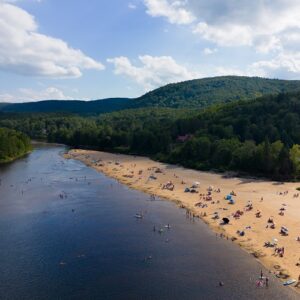 Discover the charm of Rivière-Rouge,