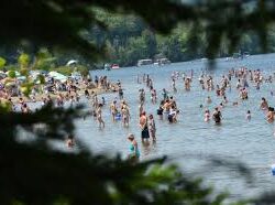Plage-du-Domaine-Saint-Bernard-Mont-Tremblant-2024